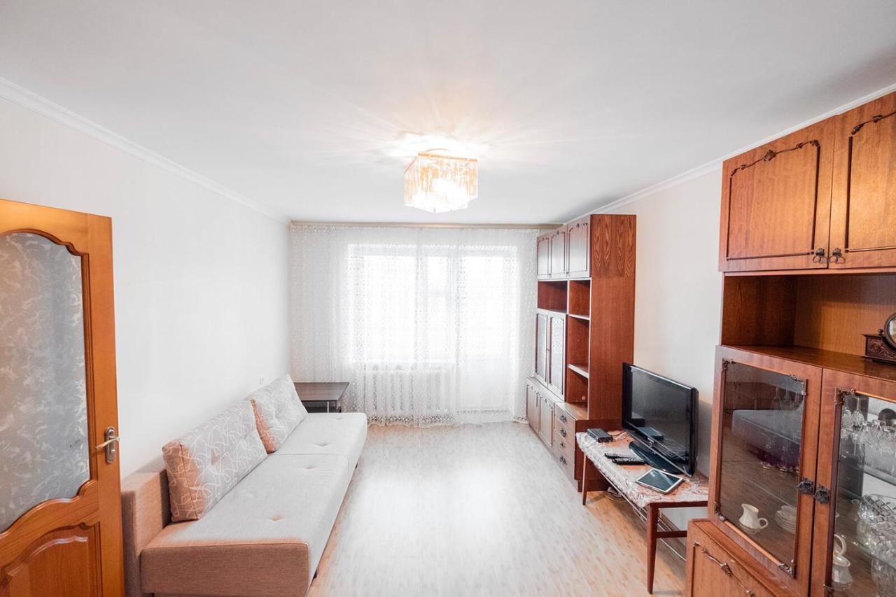 Apartment On Polevaya 44/12 Bohuslav Exterior photo